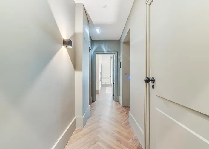 Hygge House Downtown Apartment