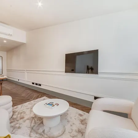Daire Hygge House Downtown *